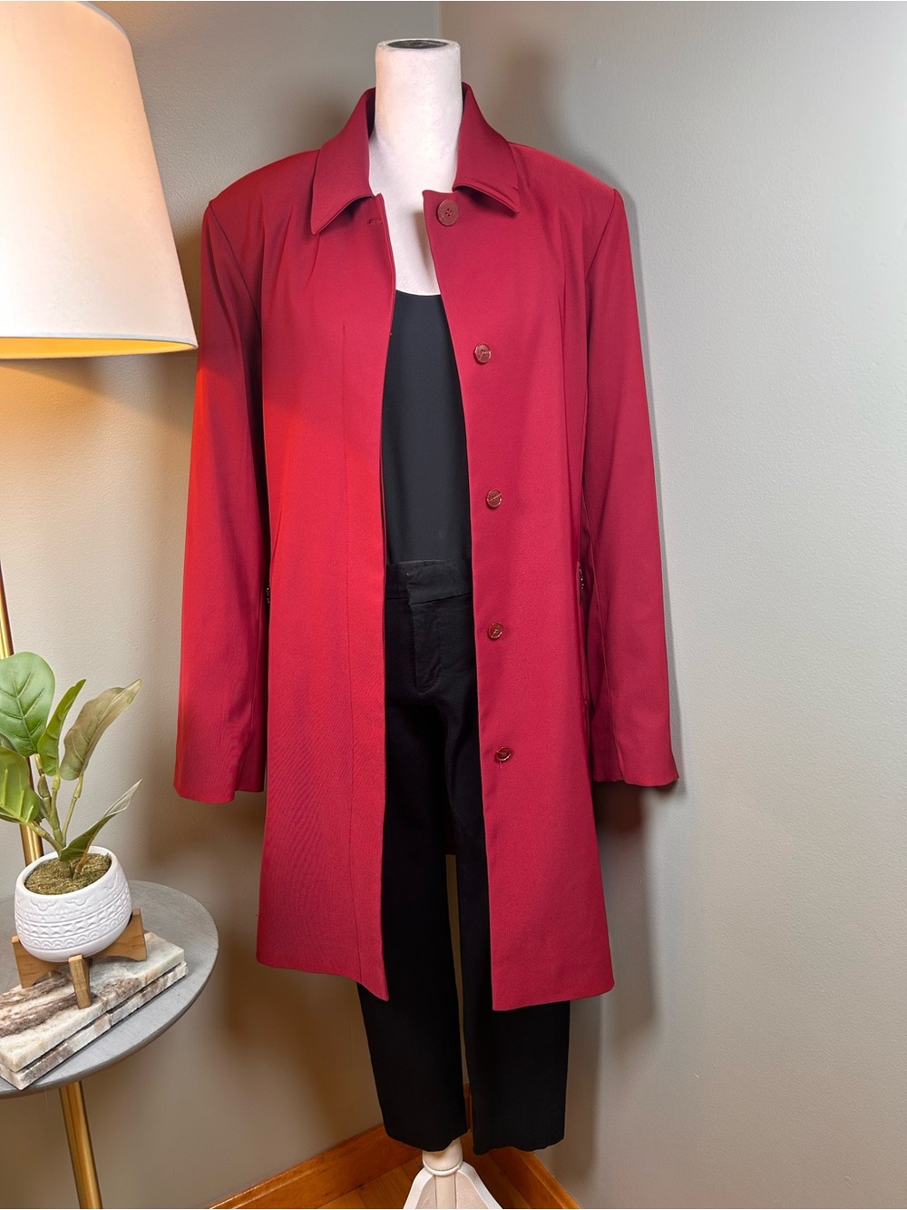 Jones New York Red Wool Blend
Walker Coat 90s Style M